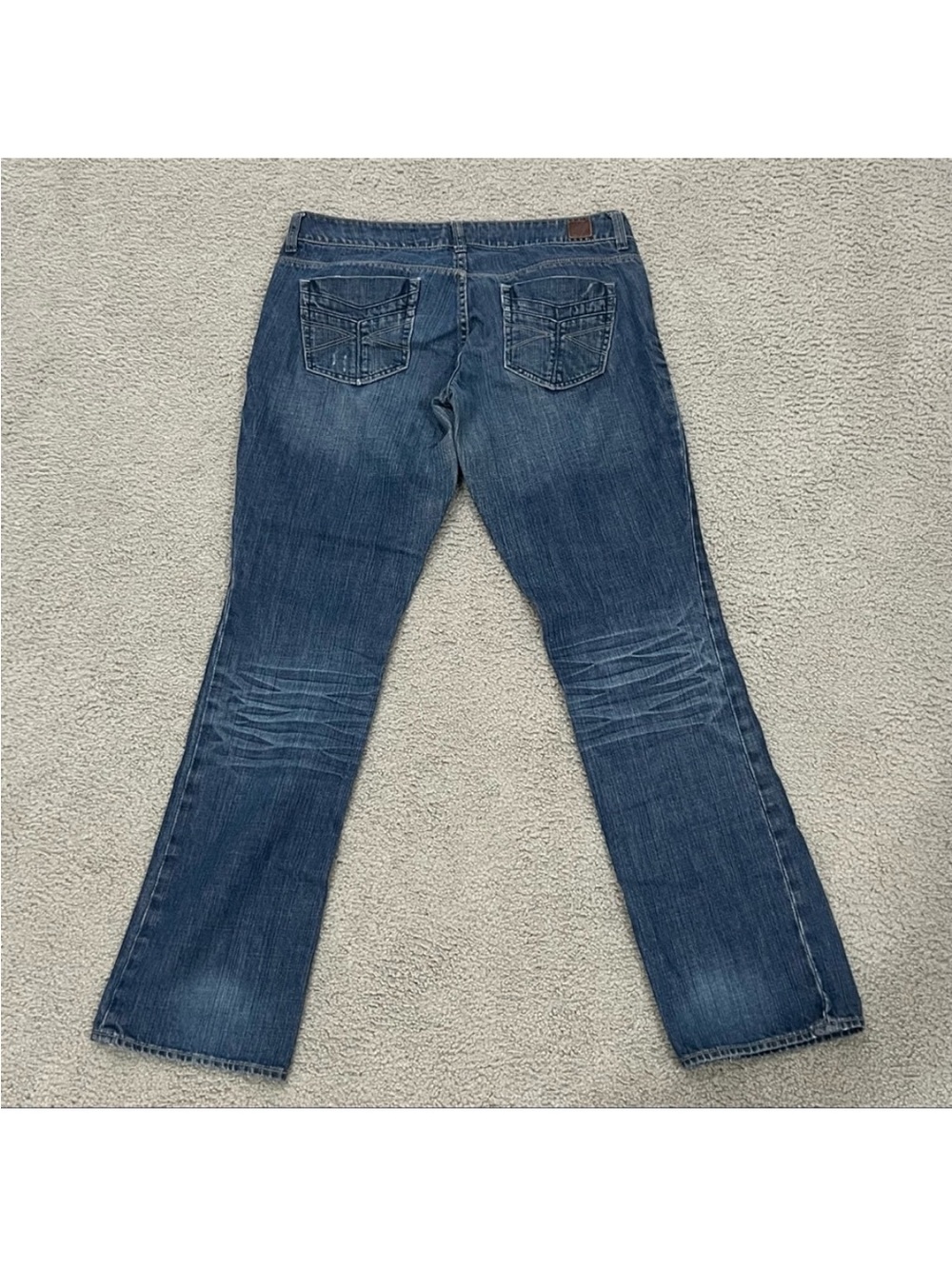 American Eagle Outfitters Women's Straight Leg Jeans -size 10 Regular